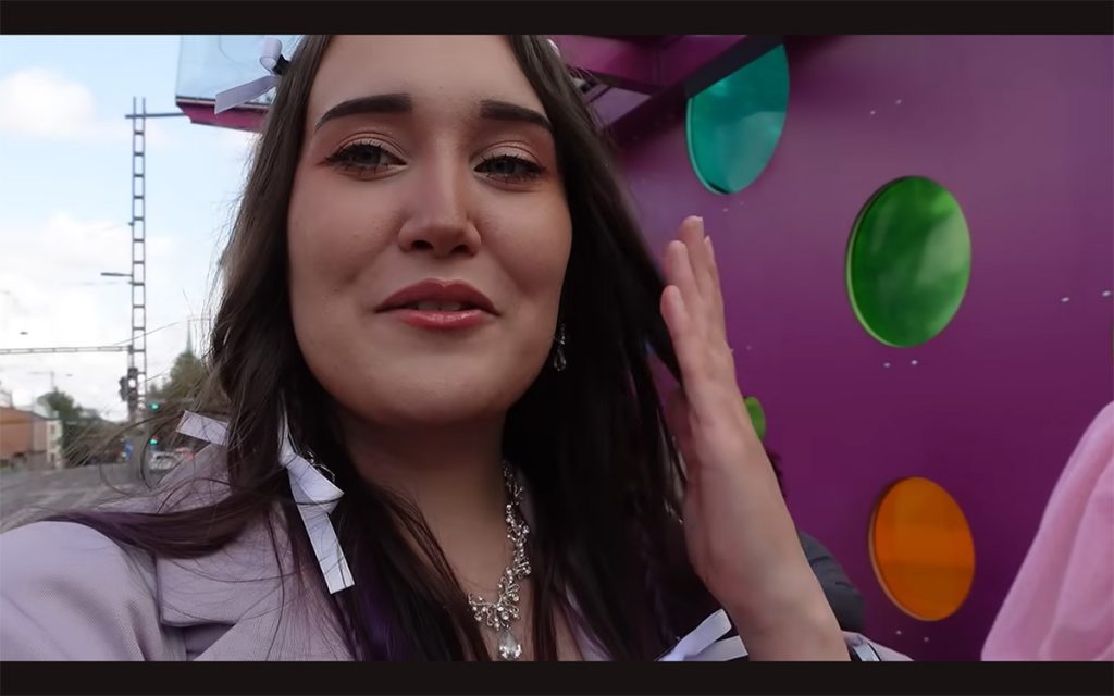 Youtubettaja Namikolinx.